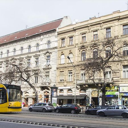 Authentic Grand Boulevard Apartment Budapest Exterior photo